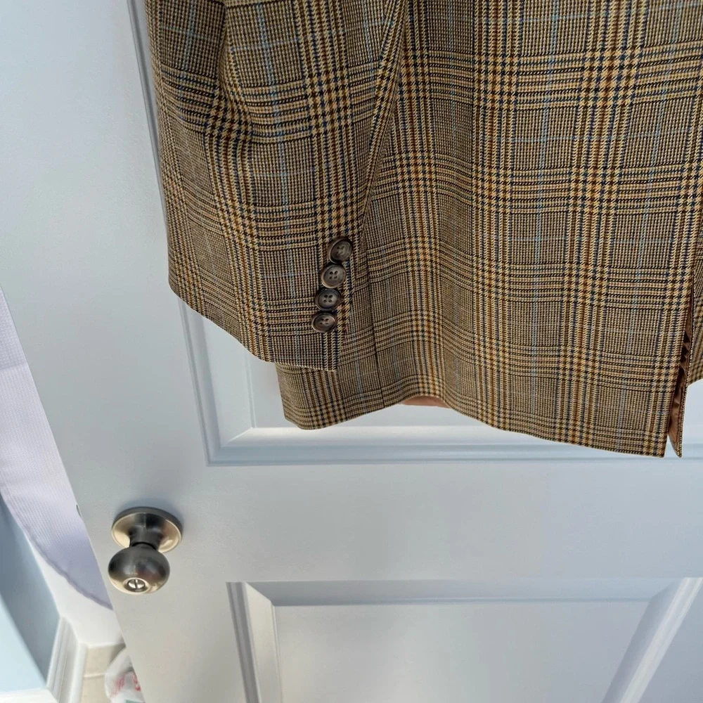 Men’s Brooks Brothers 1818 Madison fit sport coat - Picture 8 of 12